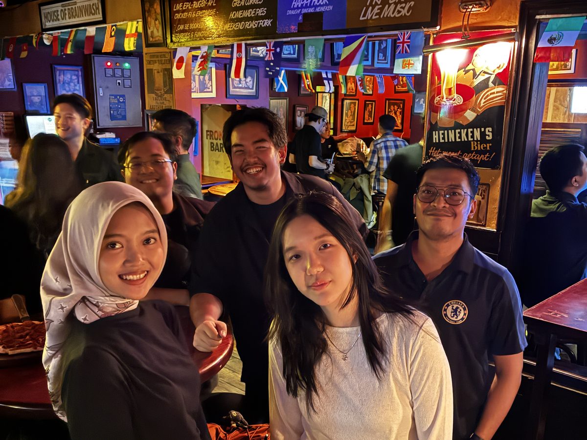 Lounge Asia Jakarta guests by the bar at Eastern Promise, Kemang